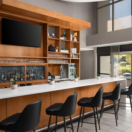Springhill Suites By Marriott Seattle Исакуа Екстериор снимка